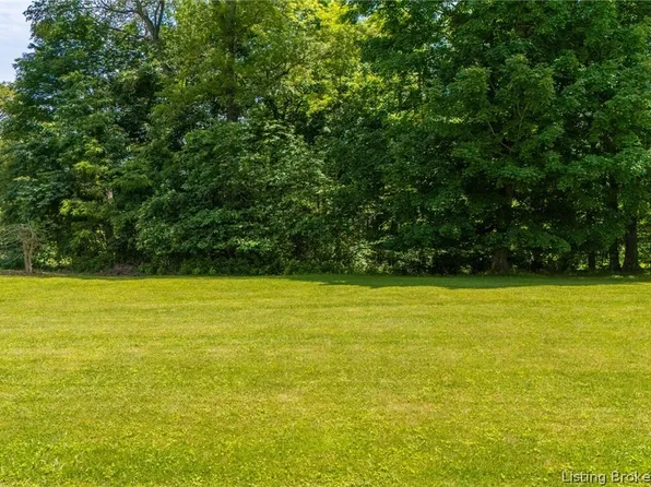 2549 S College Hills Dr, Hanover, IN 47243