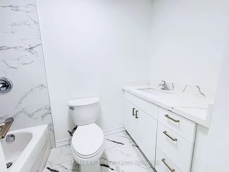 11 Plaisance Rd #5 — Photo 22