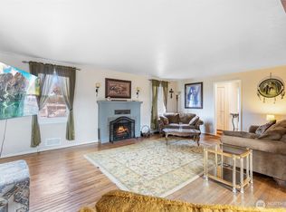 32105 S Finley Rd, Kennewick, WA 99337