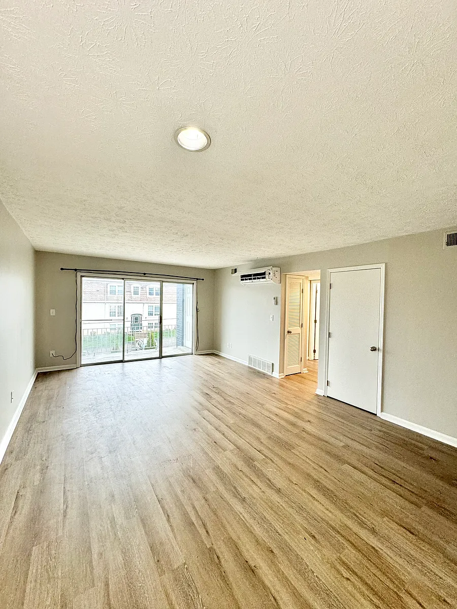 Building Photo - 930 Tierra Linda Dr #310