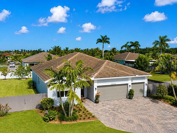 3rd image of 29345 SW 178th Ct