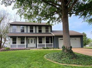 15 Statesman Dr, O'Fallon, MO 63368