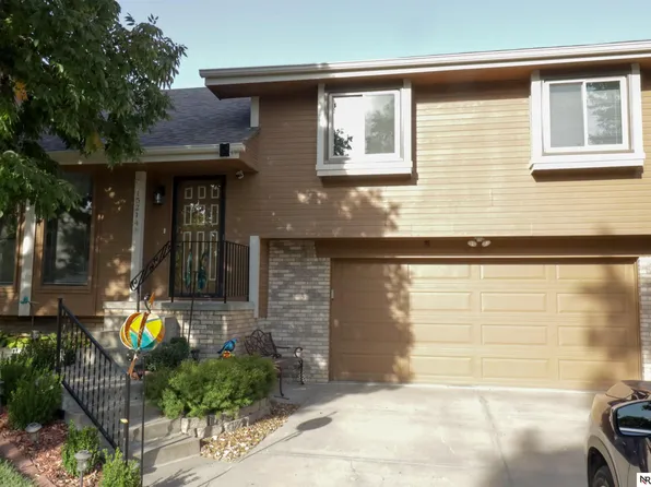 15214 Grover St, Omaha, NE 68144