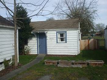2nd image of 1050 Alder Ave