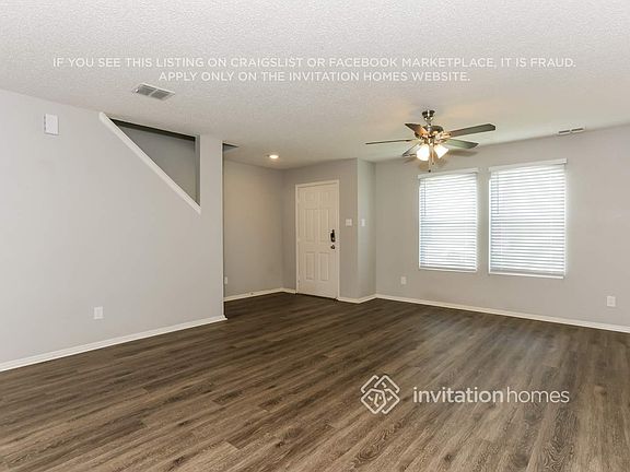 5th image of 2928 Marco Dr