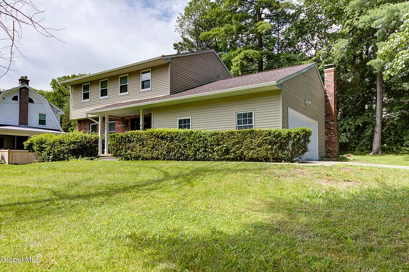 2nd image of 949 Morgan Avenue