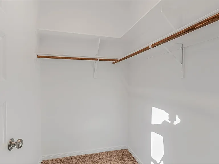 601 W 24th St #112 — Photo 15