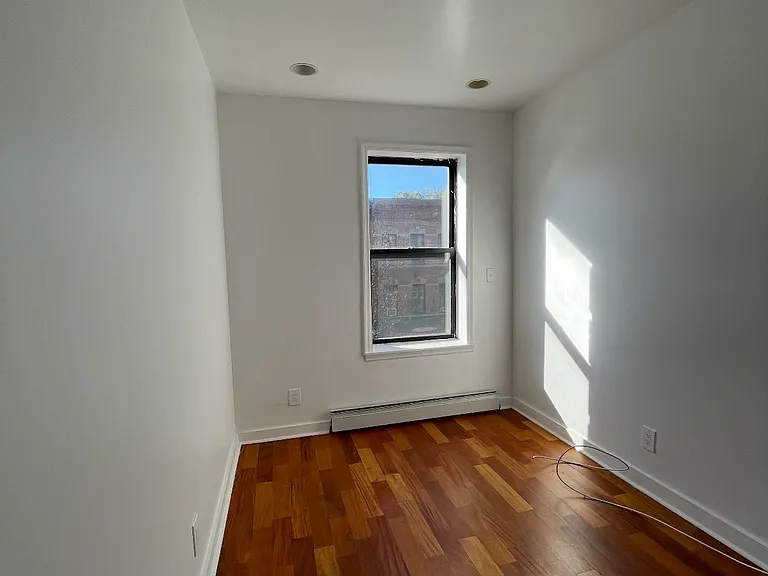 85 Ralph Ave #4A — Photo 4