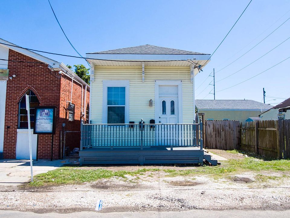 1st image of 2009 Saint Ann St #A