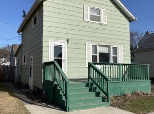 711 S 3rd St, Aberdeen, SD 57401