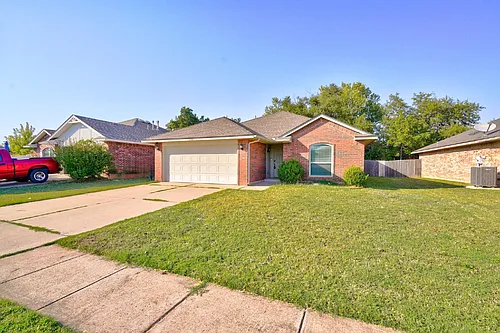 1505 Rangeline Rd Photo 1
