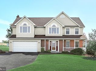 8944 Yellow Church Rd, Seven Valleys, PA 17360