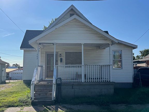 2nd image of 403 SE 11th St