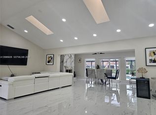 4 Alford Ct, Palm Beach Gardens, FL 33418