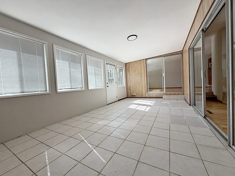 5289 Rimwood Dr — Photo 9