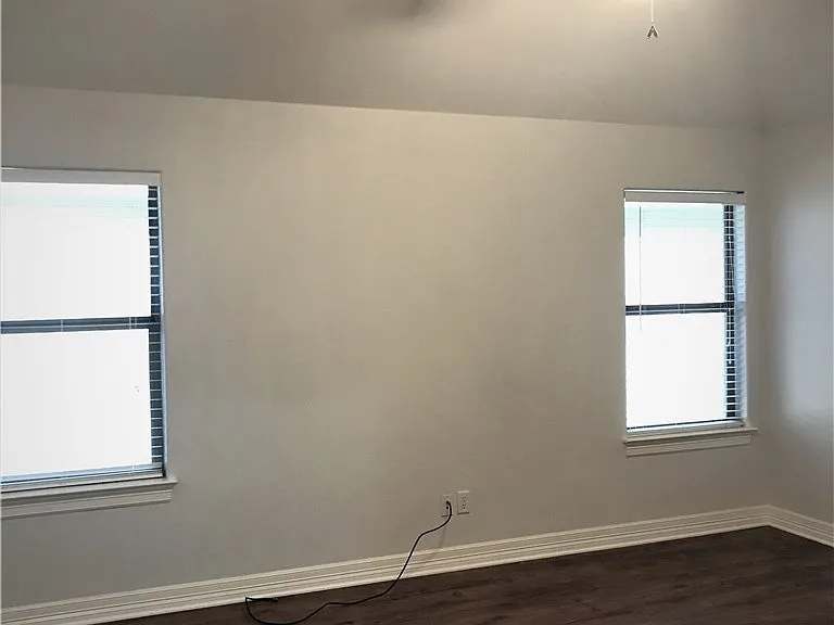 3905 Tournay Ln — Photo 12