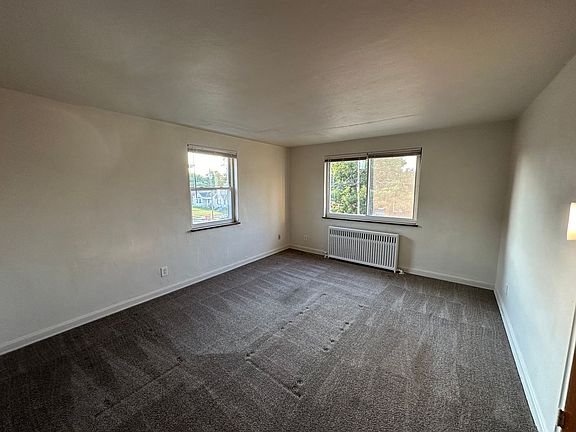 5th image of 4326 Oakwood Ave #5