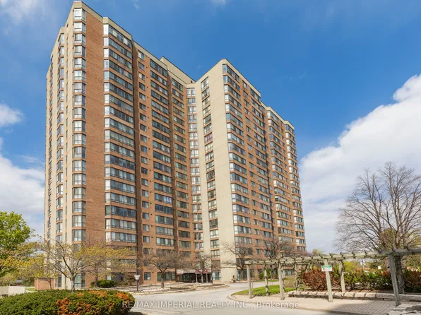 25 Bamburgh Cir #2136, Toronto, ON M1W 3W2