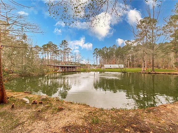 3rd image of 32071 Horseshoe Rd N