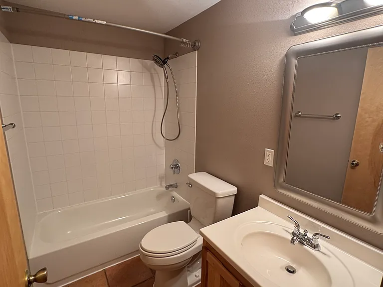 14800 Harborview Dr — Photo 13