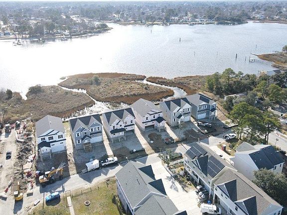 2nd image of 3217 Pretty Lake Ave