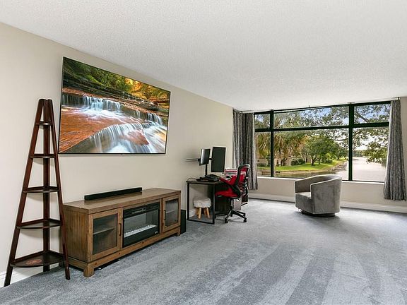 4th image of 4134 Carambola Circle #205