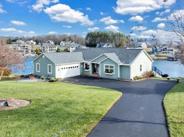 90 Southern Ky, Moneta, VA 24121