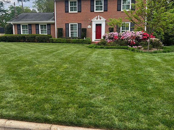 5th image of 1014 Country Ridge Dr