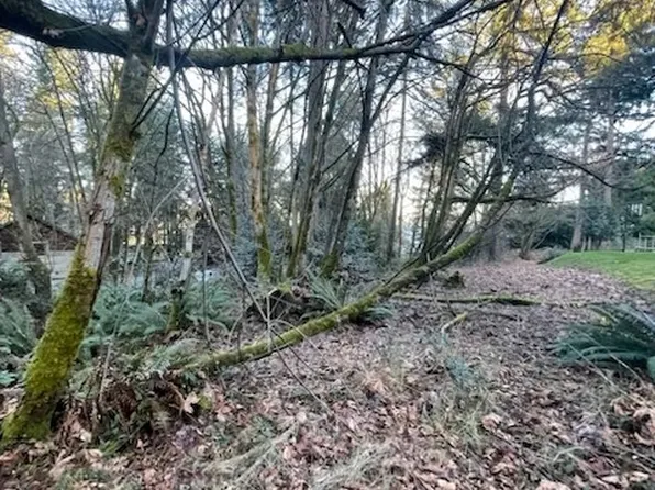 211 Tramp Harbor Road, Vashon, WA 98070