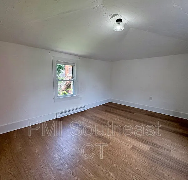 65 Shaw St #2-B — Photo 6