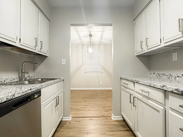 719 Marvin Ave — Photo 6