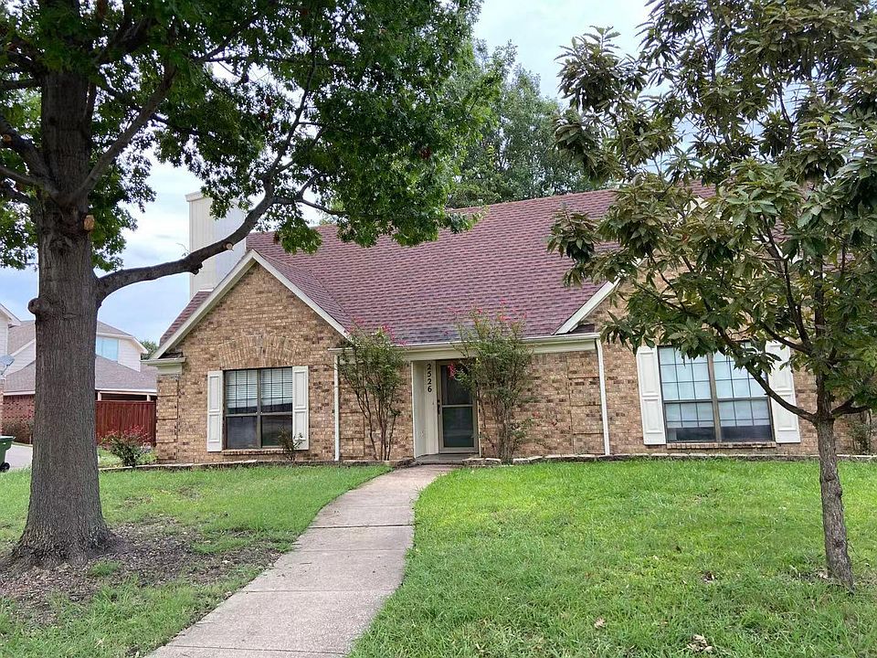 1st image of 2526 Meadow Ln