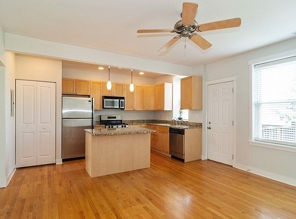 4th image of 2309 N Kimball Ave APT 3