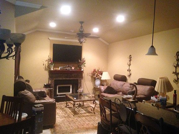 Den off Kitchen