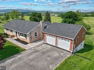 310 Deagen Rd, Hanover, PA 17331