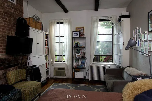 Rented by Town Residential | media 14