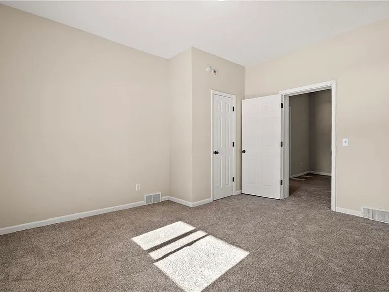 1083 Beech St #1 — Photo 14