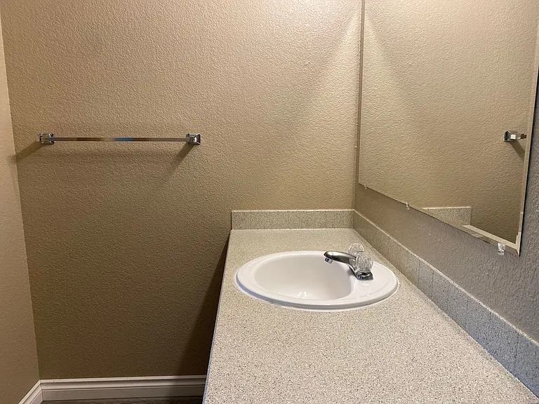 Westwood Apartments — Photo 99