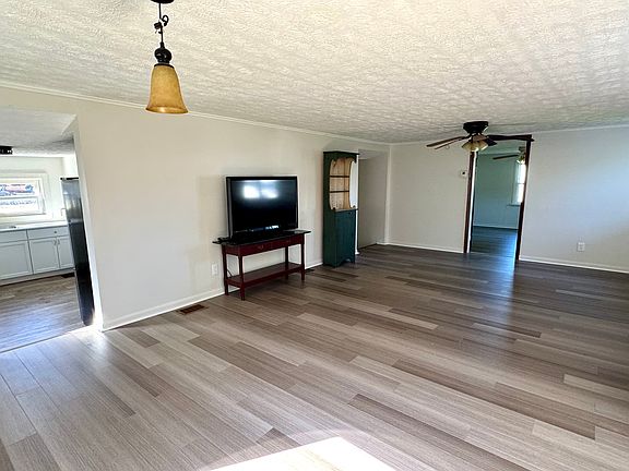5th image of 2143 S 9th St