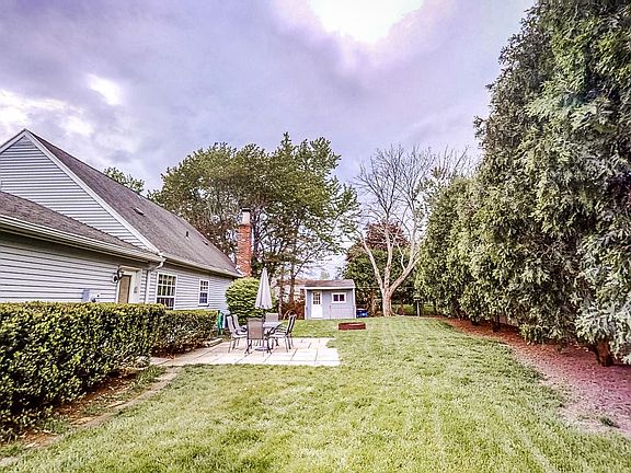 3rd image of 5704 Baytree Dr