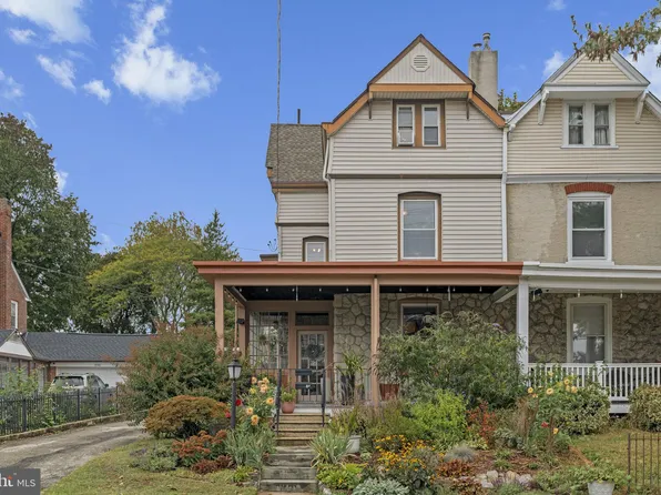 562 Leverington Ave, Philadelphia, PA 19128