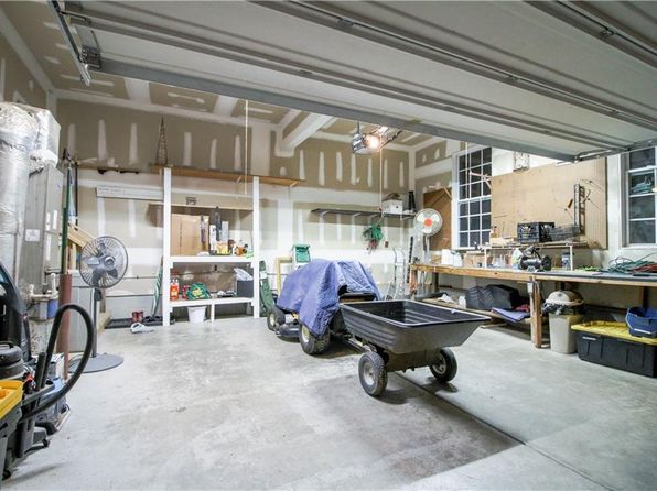 9613 Old Church Rd, New Kent, VA 23124