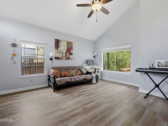 2nd image of 5840 Starcrest Ave