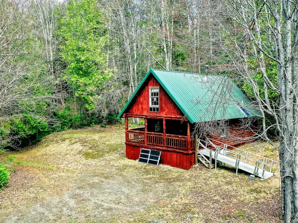 40 Trillium Moor, Carrying Place Town Twp, ME 04961