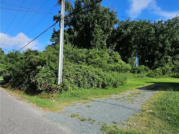 732 Vaughan Ave, Hampton, VA 23661