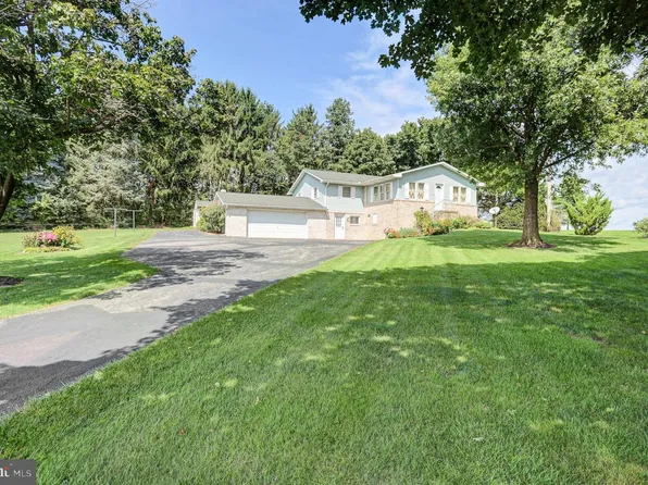 9293 Newburg Rd, Newburg, PA 17240