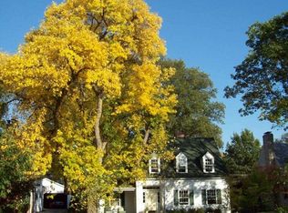 2610 Henthorn Rd, Columbus, OH 43221