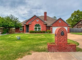 801 Hisel Rd, Del City, OK 73115
