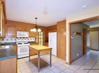 39W534 Sulley Dr, Geneva, IL 60134