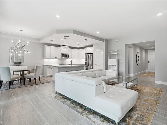 5th image of 2560 Seychelles DR #1003